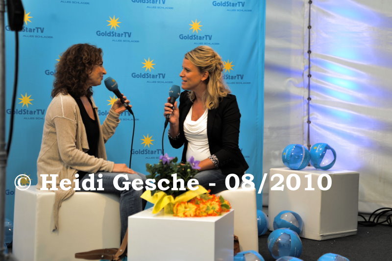 Isabel Varell+ Sonja Weissensteiner beim Interview  (3).JPG